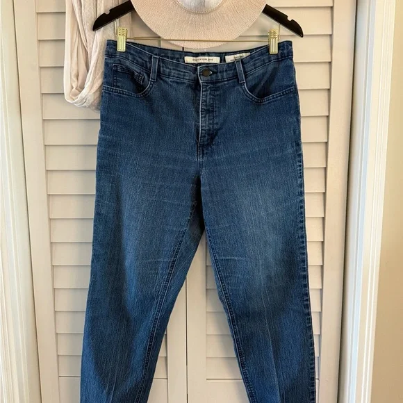 Jones New York Medium Blue Cropped Jeans - Picture 2 of 5